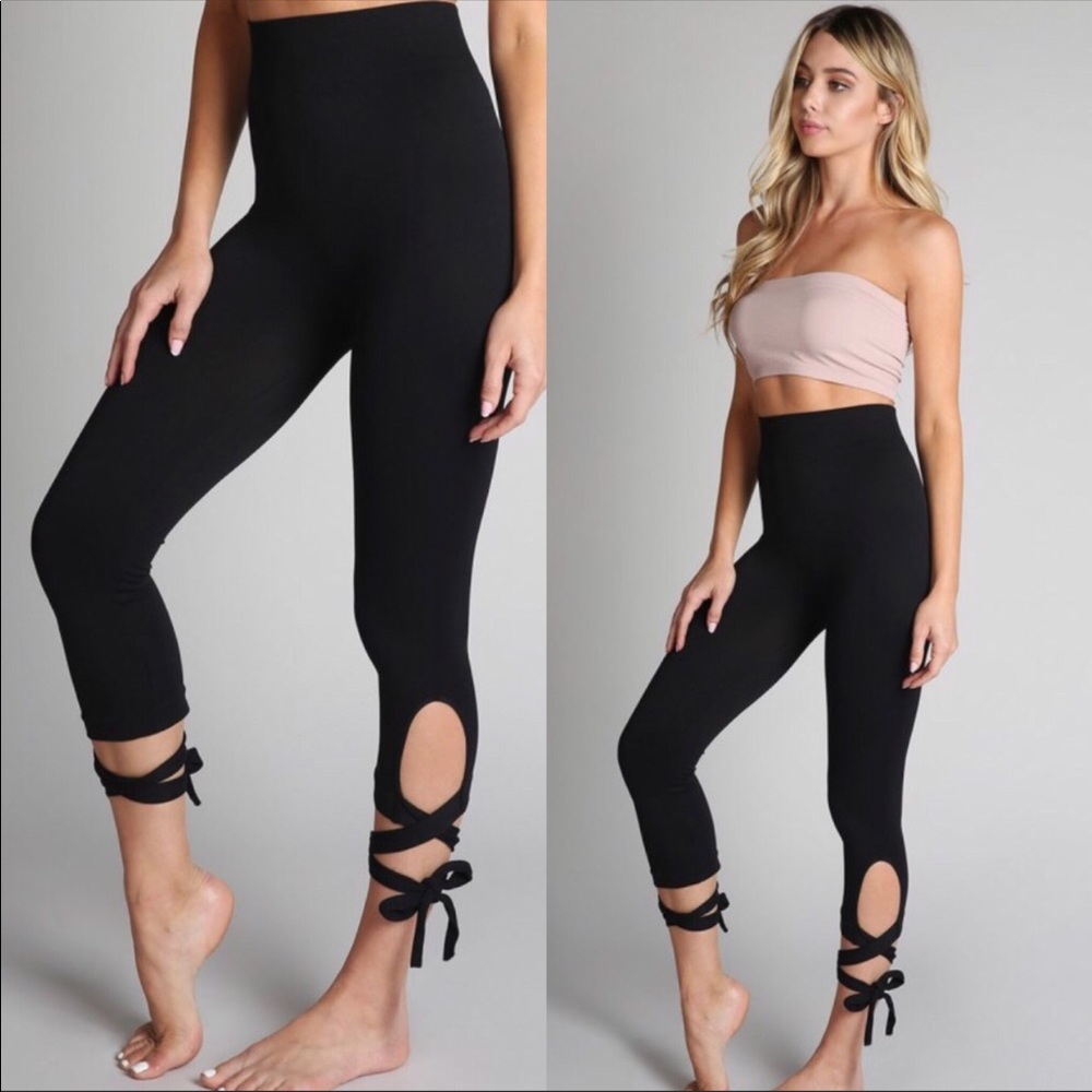 Ballerina tie leggings in black O/S